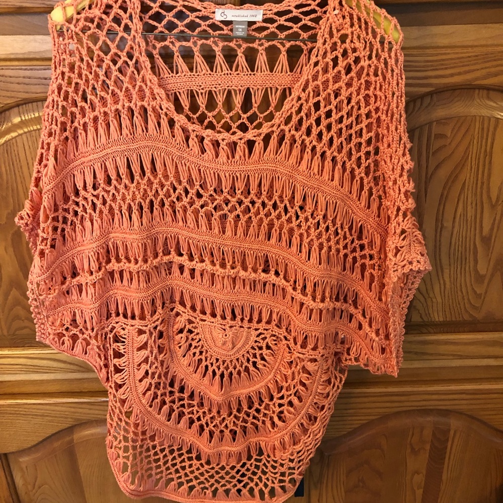 Christopher and Banks top